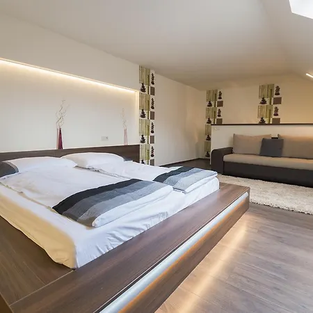 Aranyudvar Apartamento *